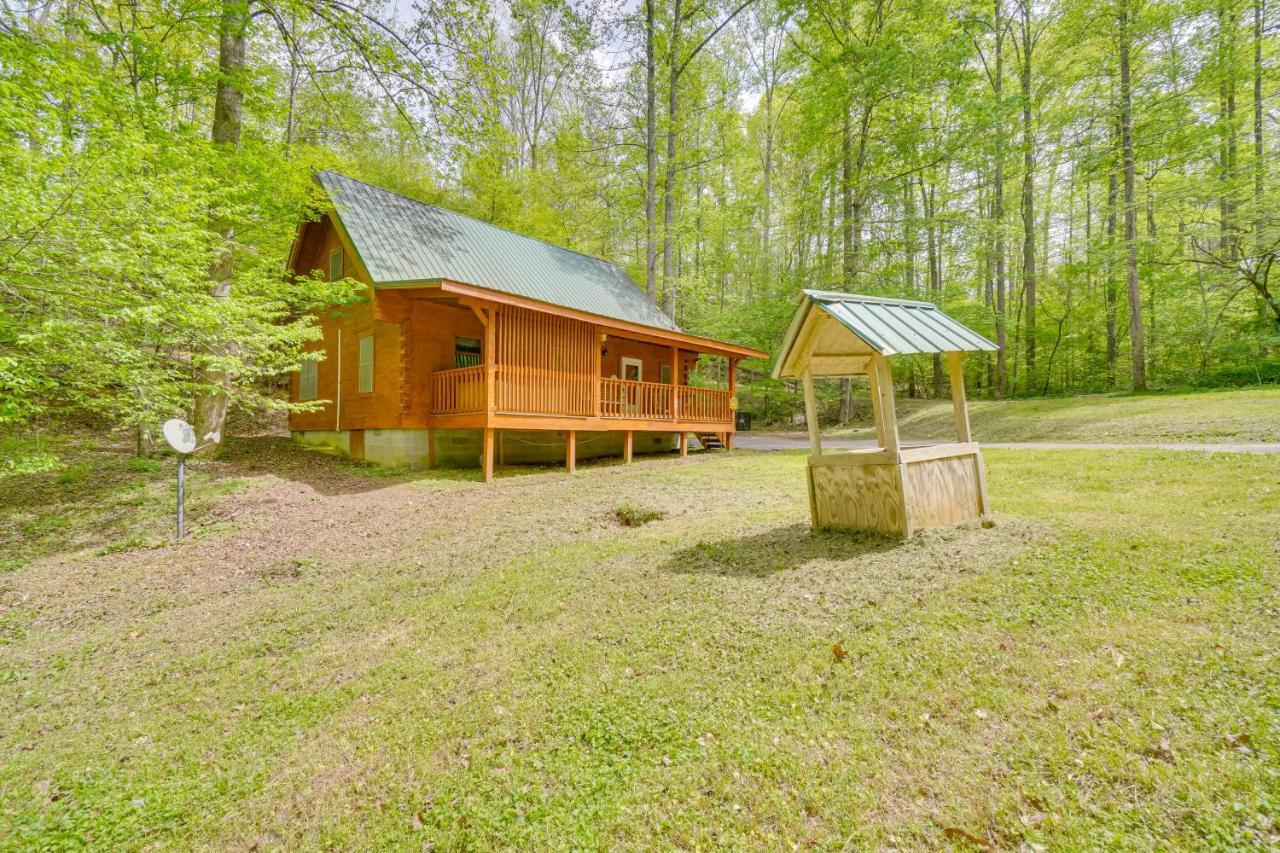 Cabin With Hot Tub About 6 Mi To Downtown Gatlinburg! Exteriör bild